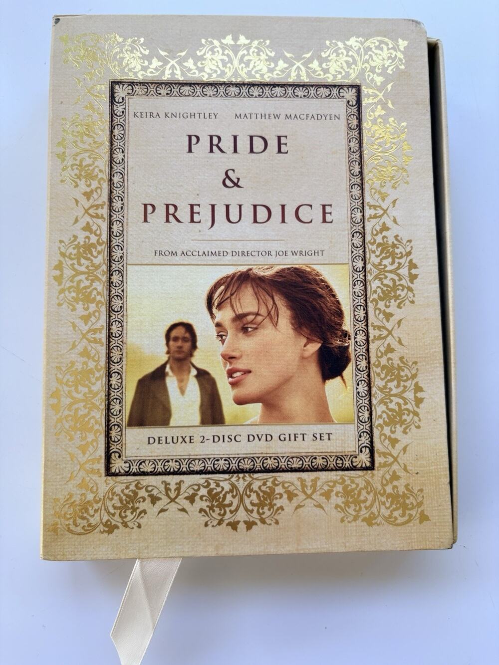 Pride & Prejudice ‘05 (Deluxe 2-Disc DVD Gift Set) -DVD -Soundtrack - Book RARE!